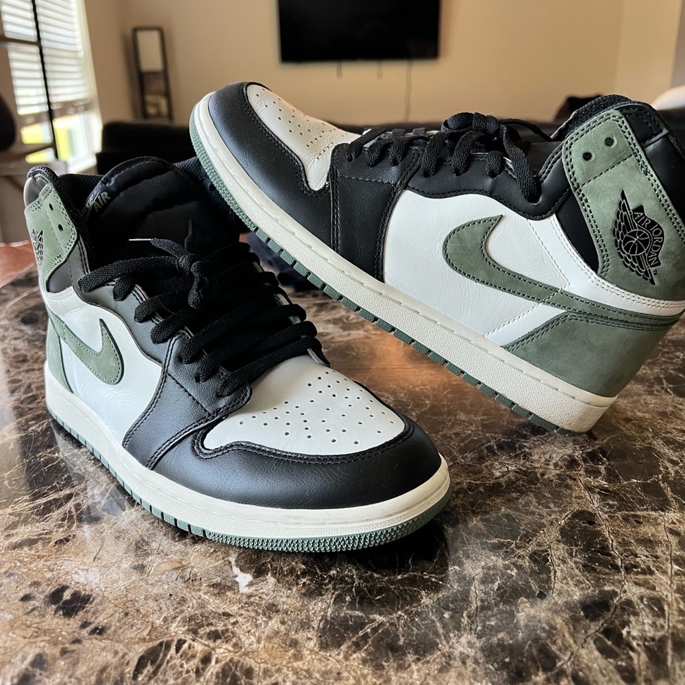 High OG  “Clay Green” Jordan 1’s (2018) release